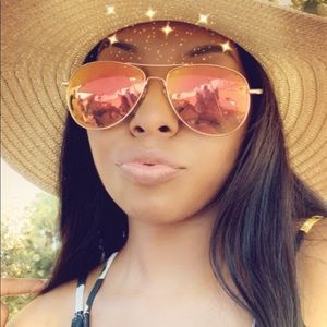 Meet your Posher, Jayliah